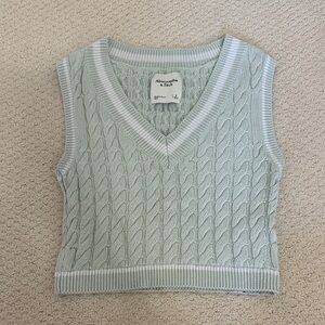 Abercrombie & Fitch Women's V-Neck Sweater Vest - Mint Green